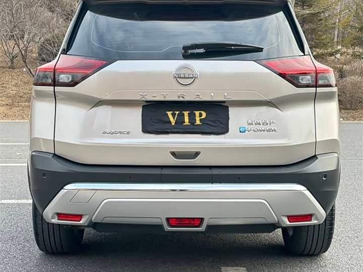 Nissan X-Trail 2023 2023款 e-POWER 超混双电机四驱至尊版