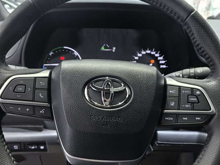 Toyota Sienna 2024 2024款 2.5L混动 臻享尊贵版