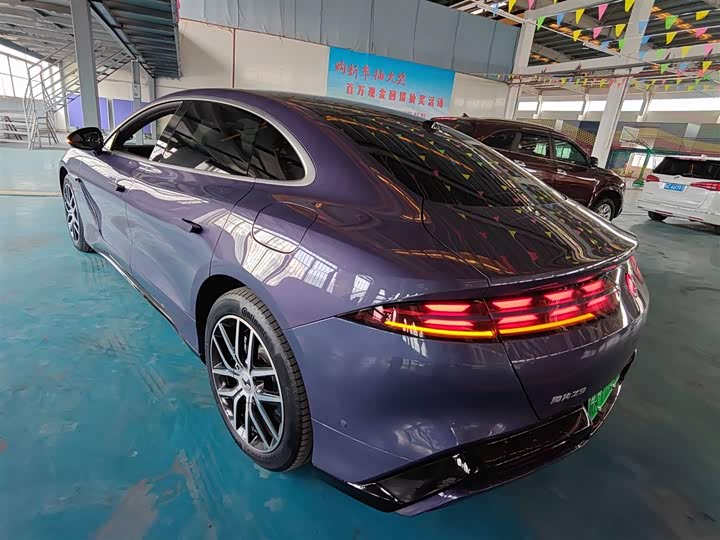 Denza Z9 2024 2024款 1100km 四驱Max版