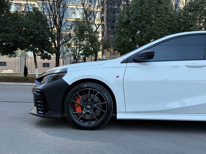 GAC Trumpchi Empow R 2024 2024款 400T 自动 影豹R PRO版