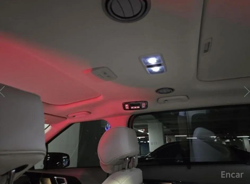 Kia Carnival 2023 Gasoline 7-Seater Gravity