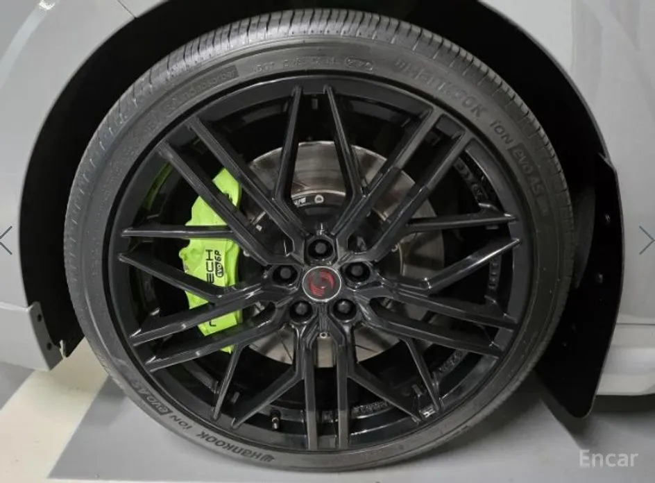 Kia Carnival 2023 Gasoline 7-Seater Gravity