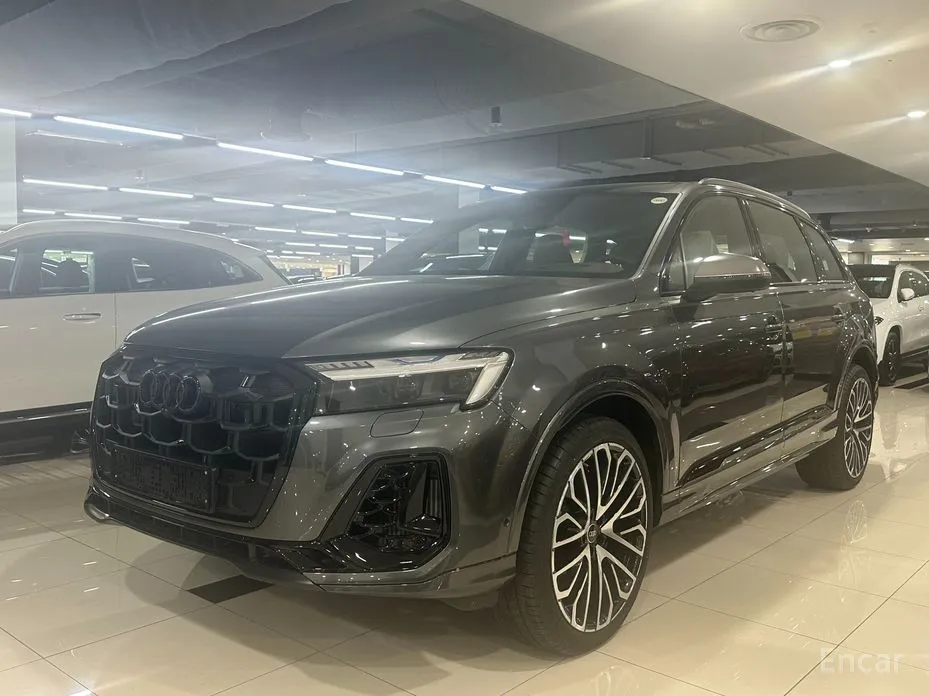 Audi SQ7 2023 4.0 TFSI Quattro