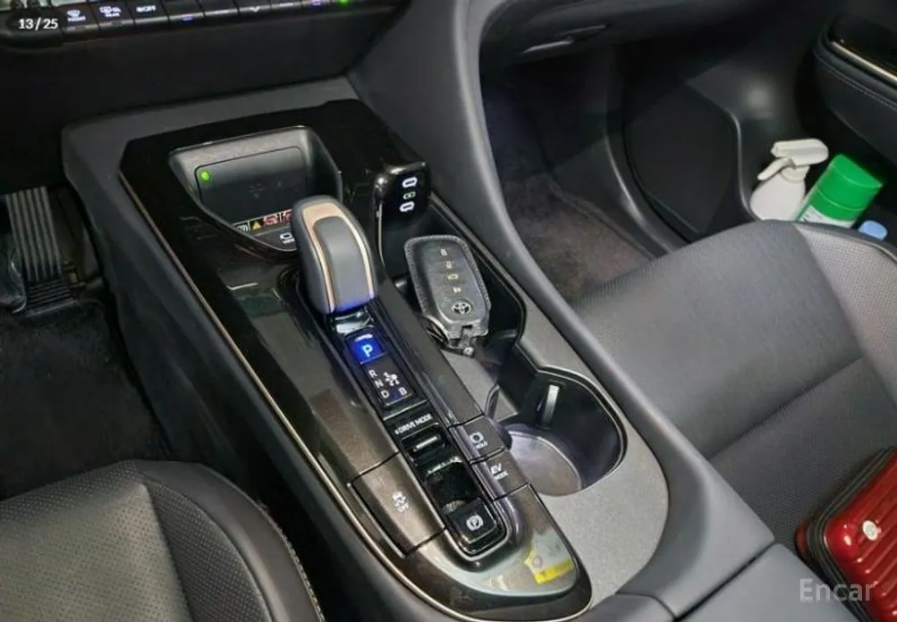 Toyota Crown 2023 2.5 4WD Hybrid