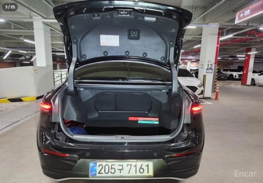 Toyota Crown 2023 2.5 4WD Hybrid