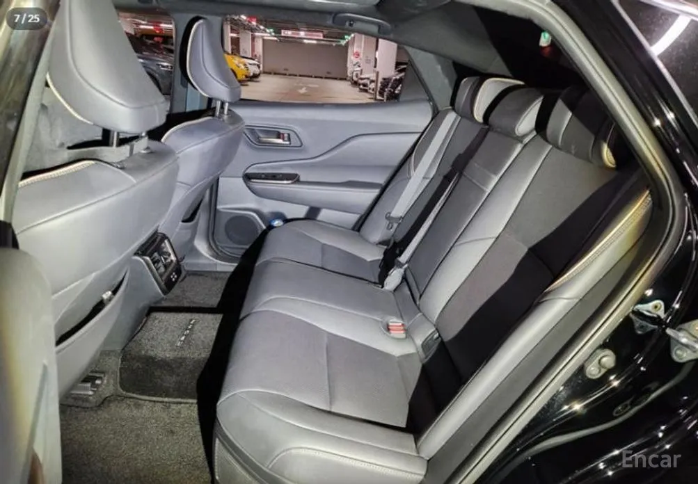 Toyota Crown 2023 2.5 4WD Hybrid