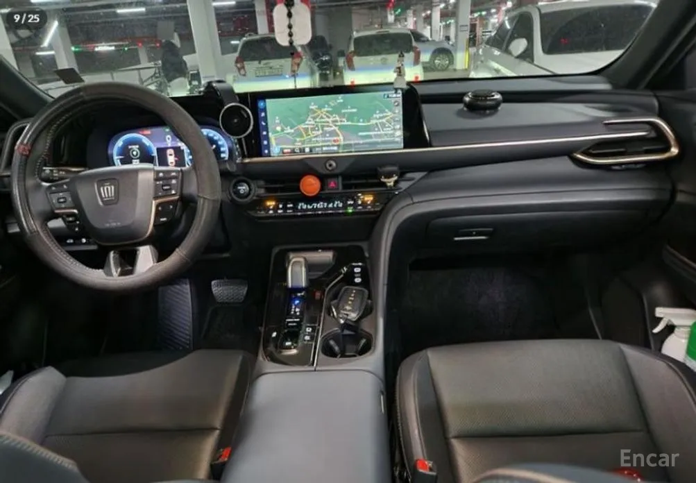 Toyota Crown 2023 2.5 4WD Hybrid