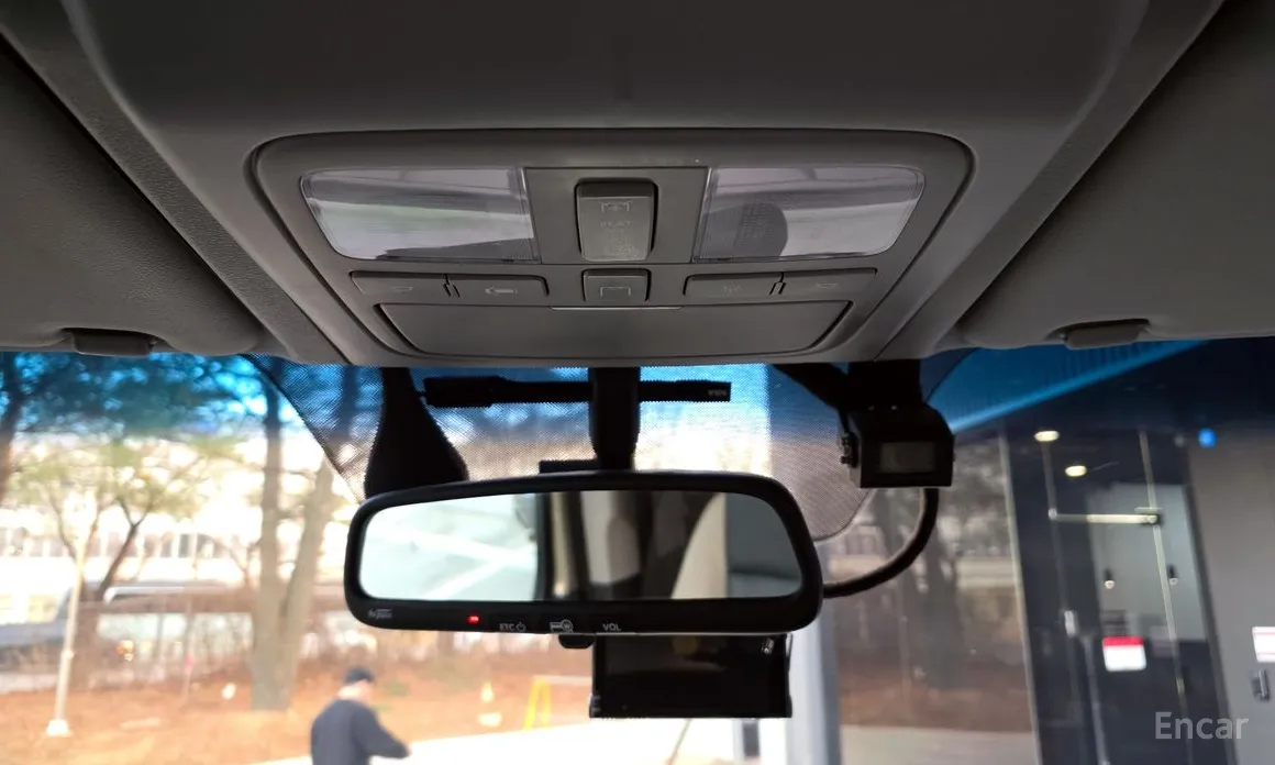 Hyundai Solati 2015 15-seater