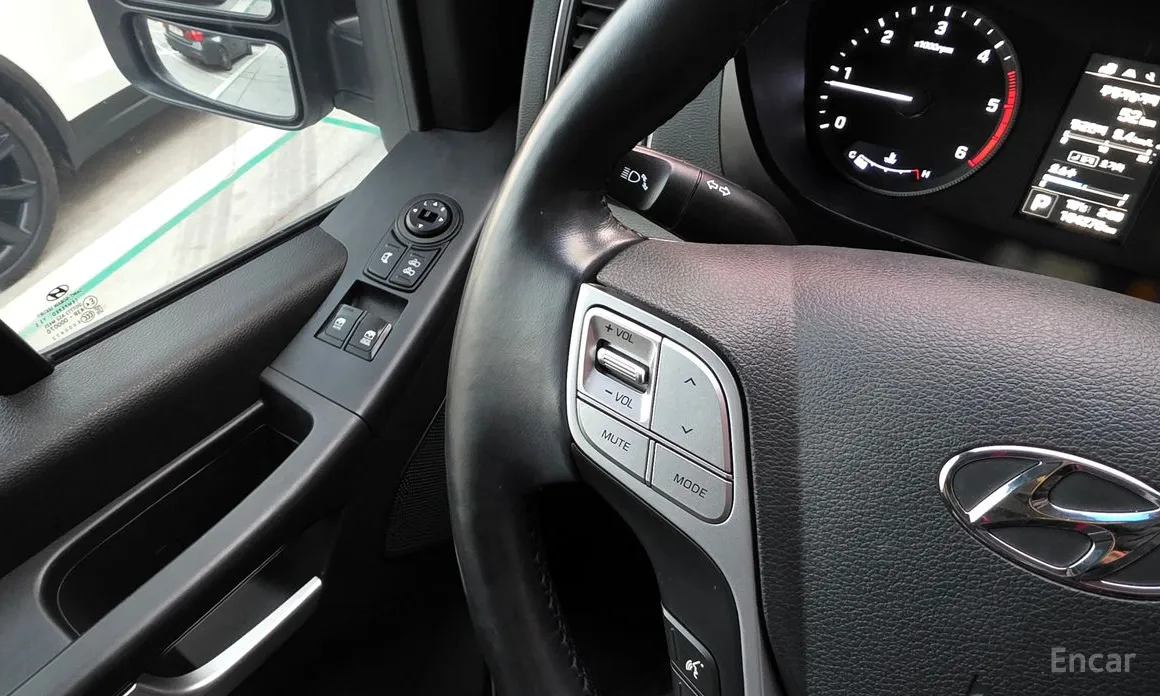 Hyundai Solati 2015 15-seater