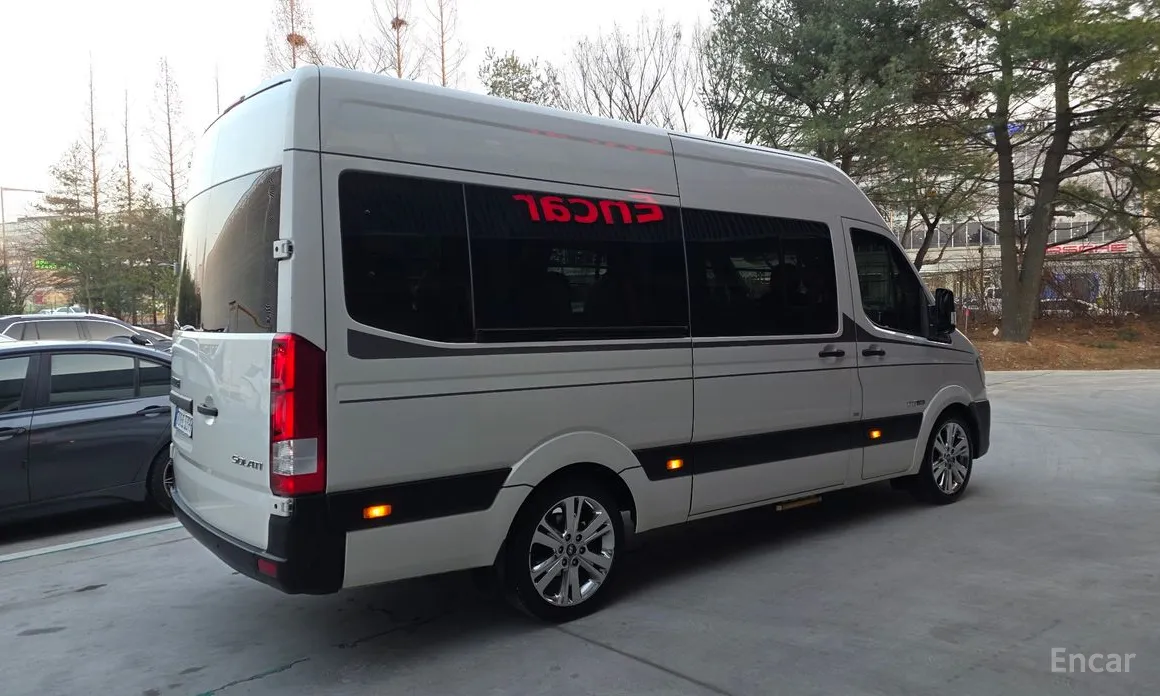 Hyundai Solati 2015 15-seater