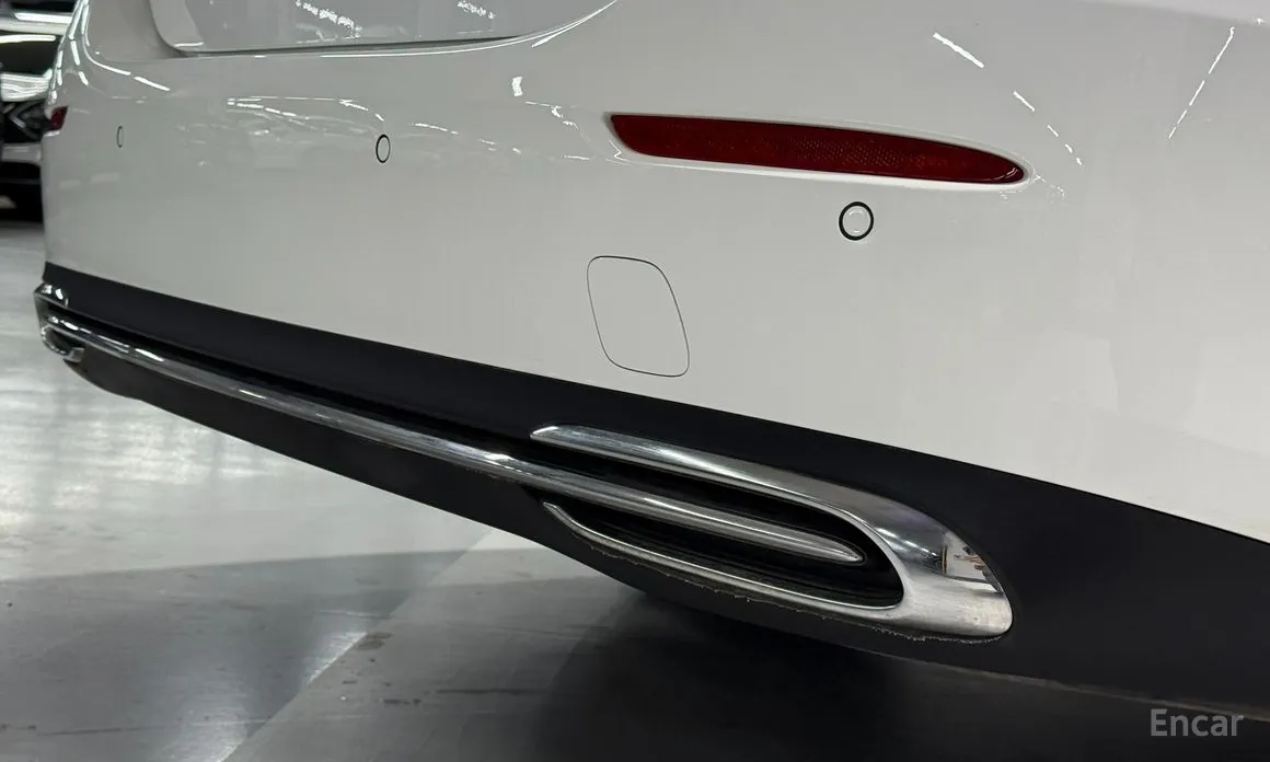 Mercedes-Benz E-Class 2024 E220d 4MATIC Exclusive