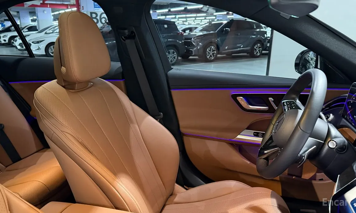 Mercedes-Benz E-Class 2024 E220d 4MATIC Exclusive