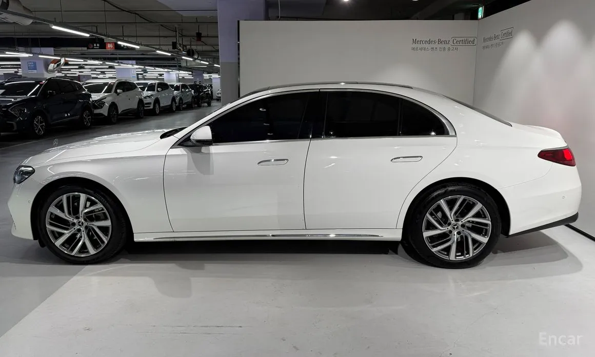 Mercedes-Benz E-Class 2024 E220d 4MATIC Exclusive
