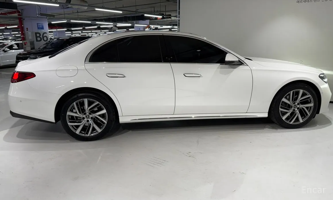 Mercedes-Benz E-Class 2024 E220d 4MATIC Exclusive