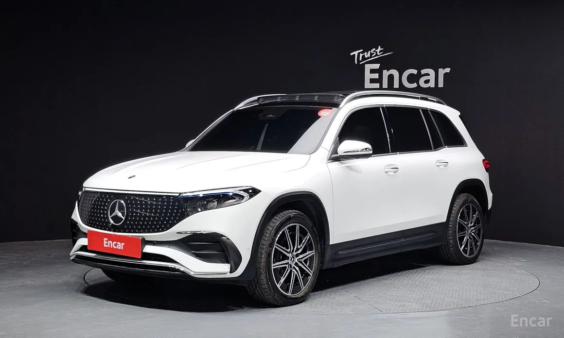 Mercedes-Benz EQB 2022 EQB300 4MATIC AMG Line