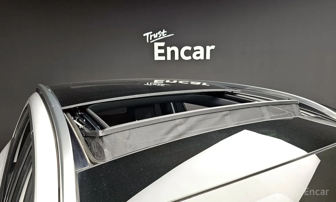 Mercedes-Benz EQB 2022 EQB300 4MATIC AMG Line