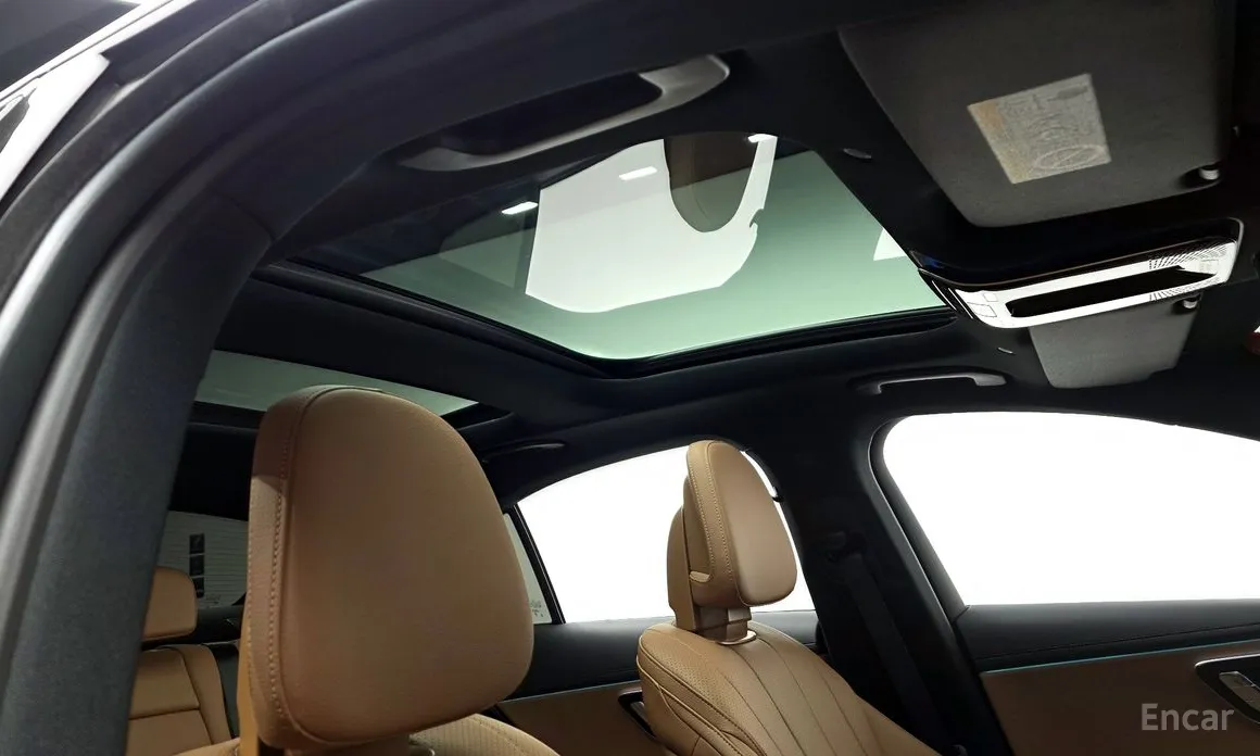 Mercedes-Benz E-Class 2024 E200 Avantgarde