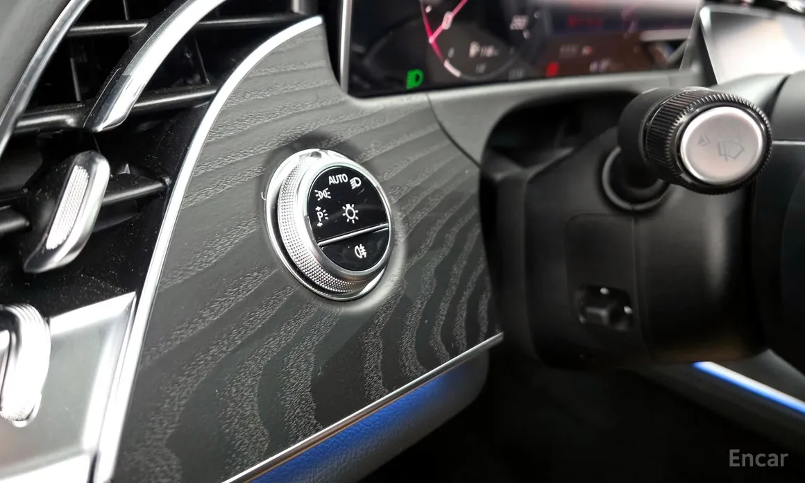 Mercedes-Benz E-Class 2024 E200 Avantgarde