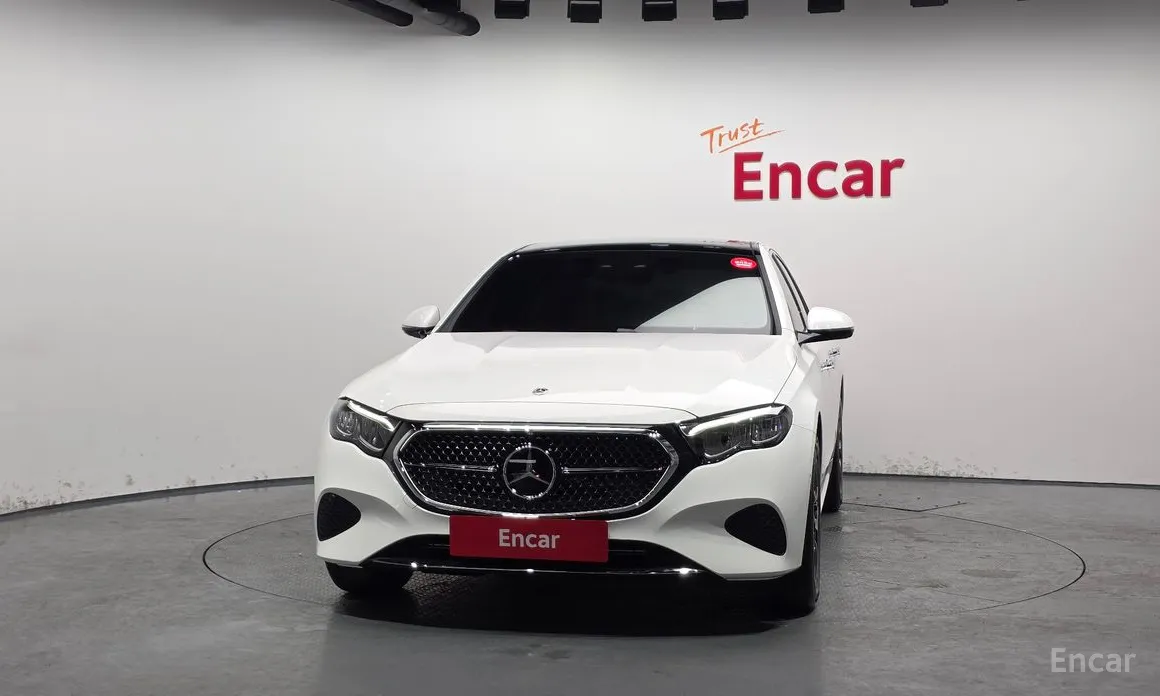 Mercedes-Benz E-Class 2024 E200 Avantgarde
