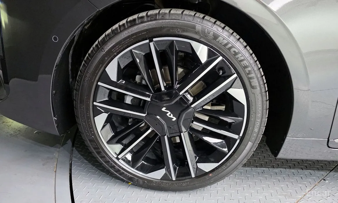 Kia K8 2024 Signature