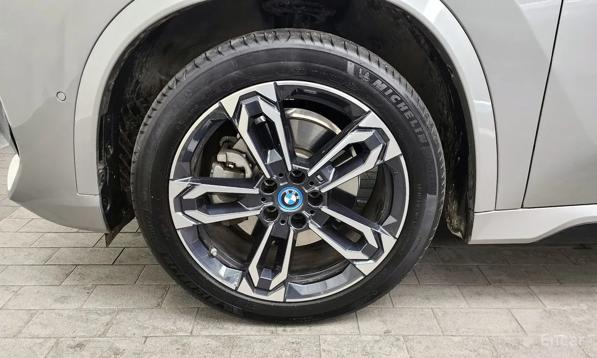 BMW iX1 2023 xDrive 30 M Sport