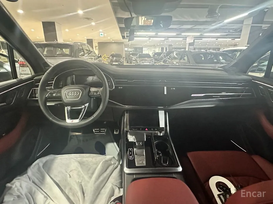 Audi SQ7 2023 4.0 TFSI Quattro
