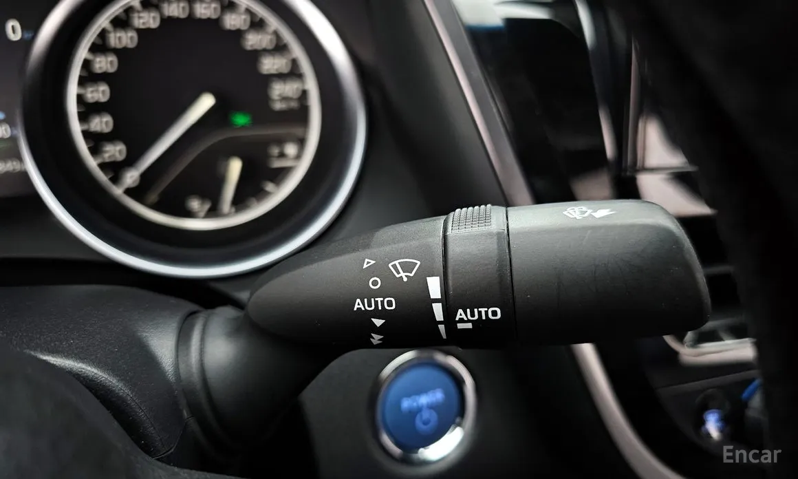 Toyota Camry 2017 2.5 XLE Hybrid