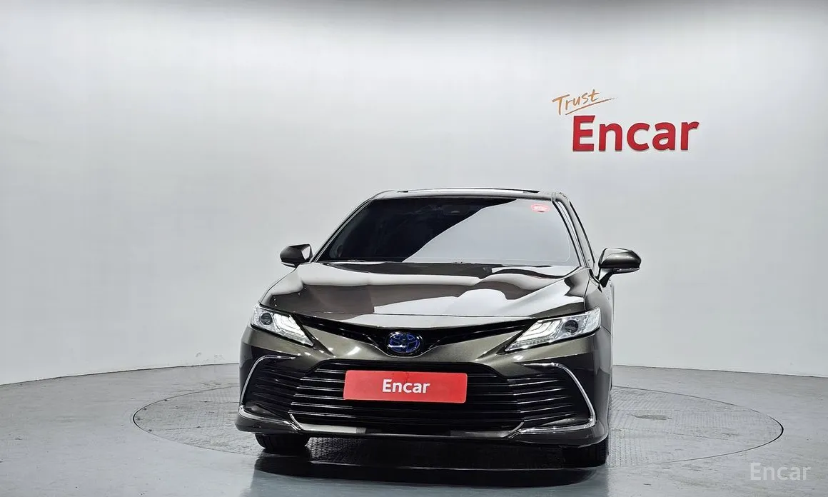 Toyota Camry 2017 2.5 XLE Hybrid