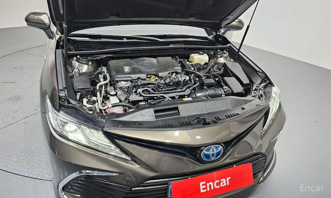 Toyota Camry 2017 2.5 XLE Hybrid