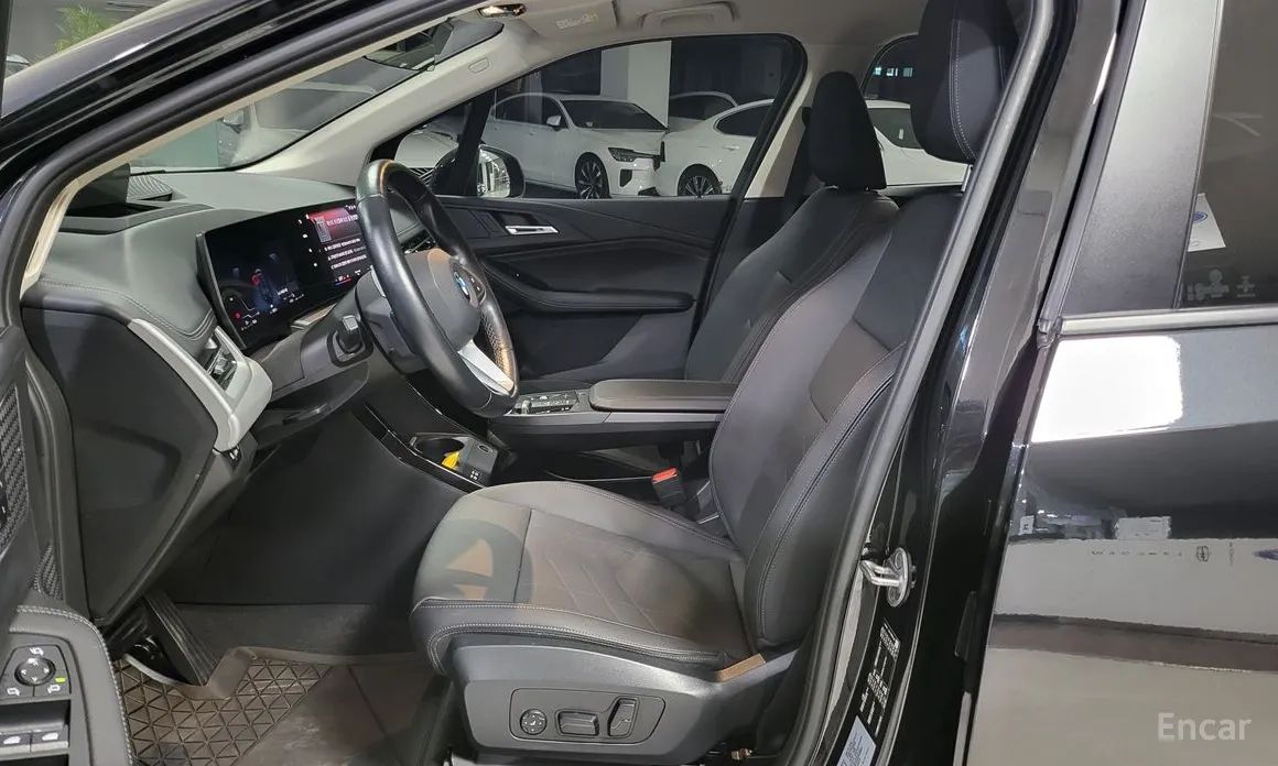 BMW 2 Series 2022 220i Advantage