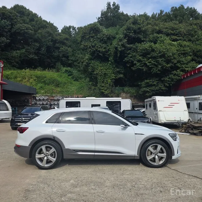 Audi e-tron 2020 50 Quattro