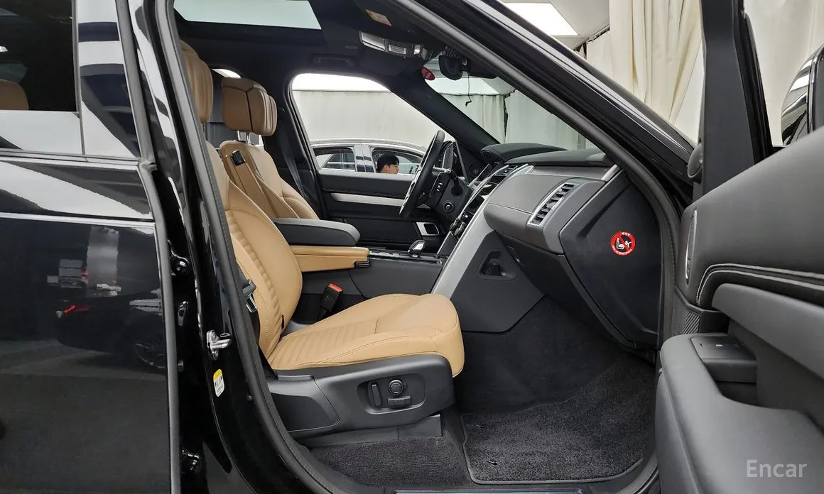 Land Rover Discovery 2017 P360 Dynamic HSE