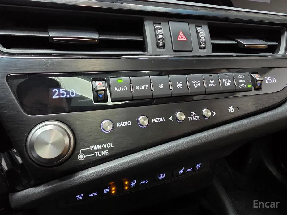 Lexus ES 2018 Executive