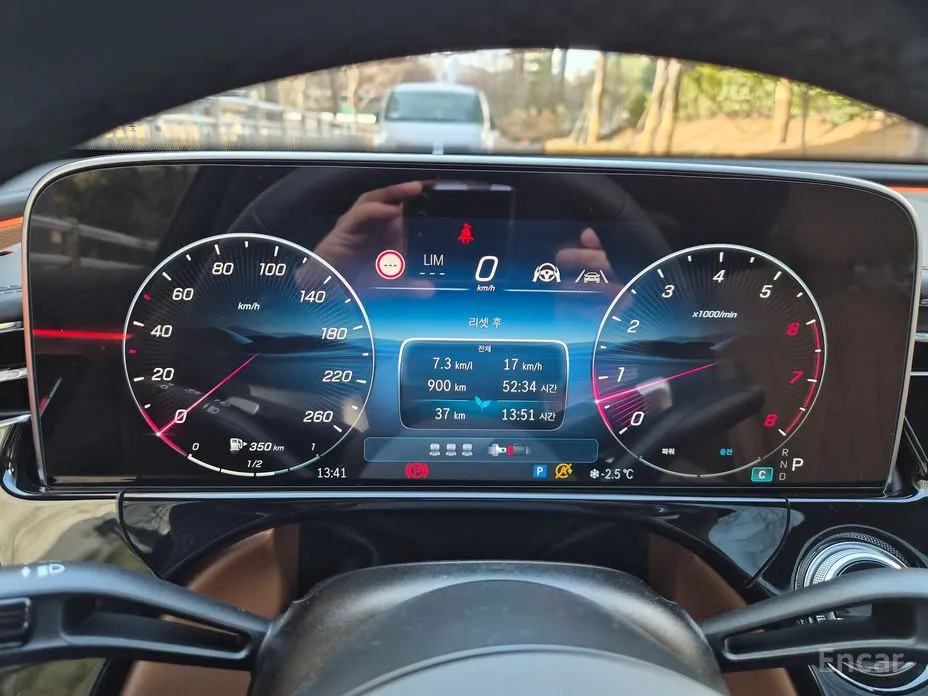 Mercedes-Benz E-Class 2024 E300 4MATIC AMG Line