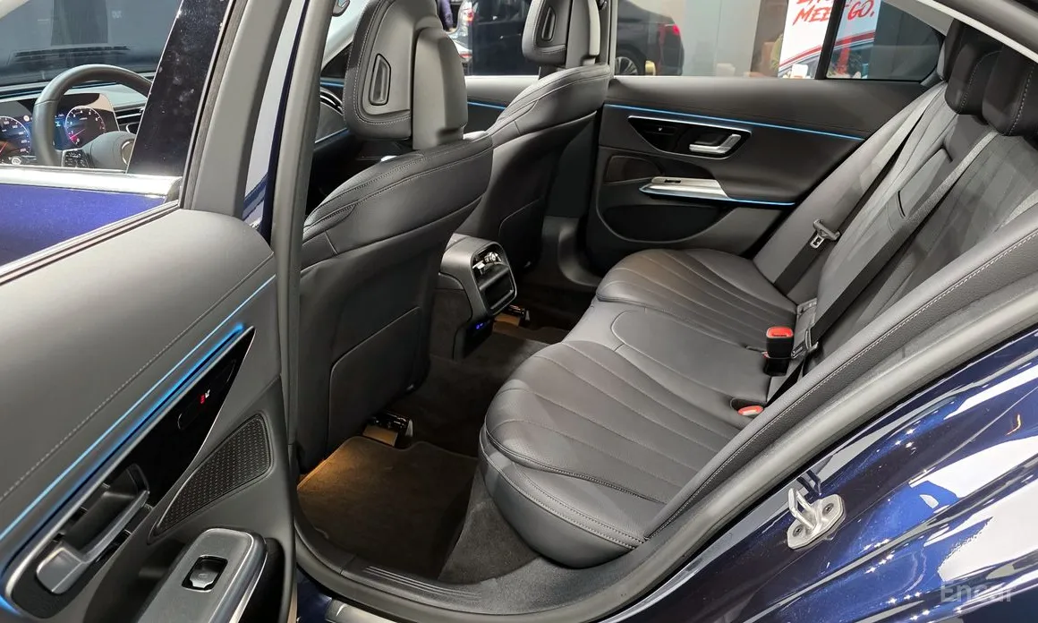 Mercedes-Benz E-Class 2024 E200 Avantgarde