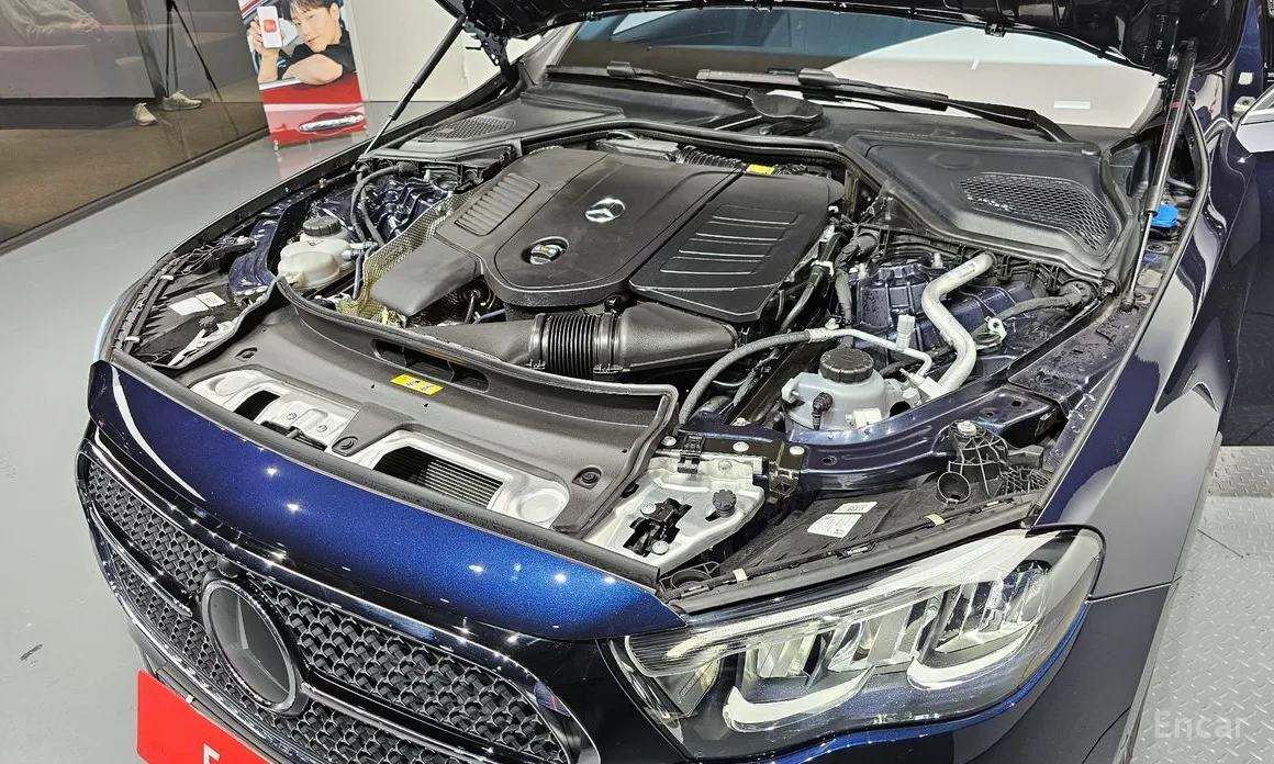 Mercedes-Benz E-Class 2024 E200 Avantgarde