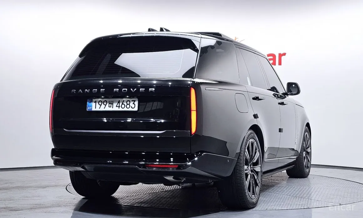 Land Rover Range Rover 2022 P550E AB