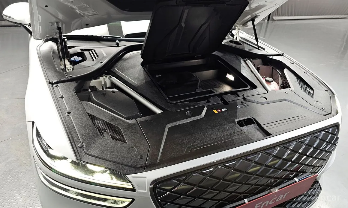 Genesis GV70 2022 e-AWD