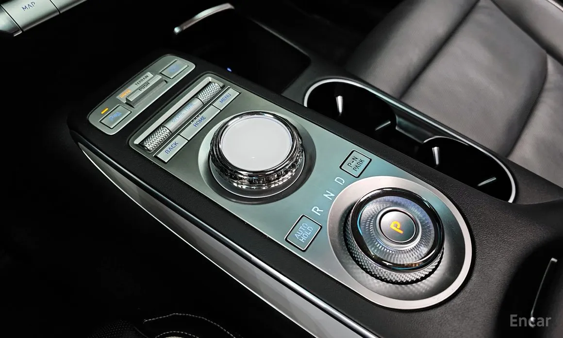 Genesis GV70 2022 e-AWD