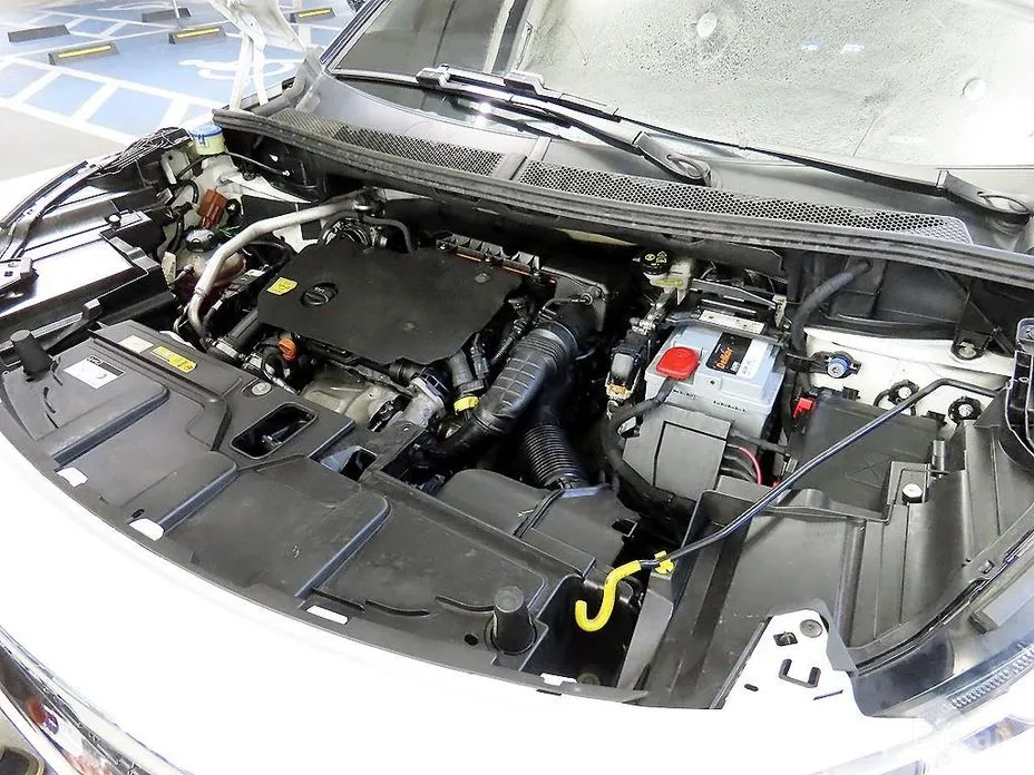 Peugeot 3008 2017 1.5 BlueHDi Allure