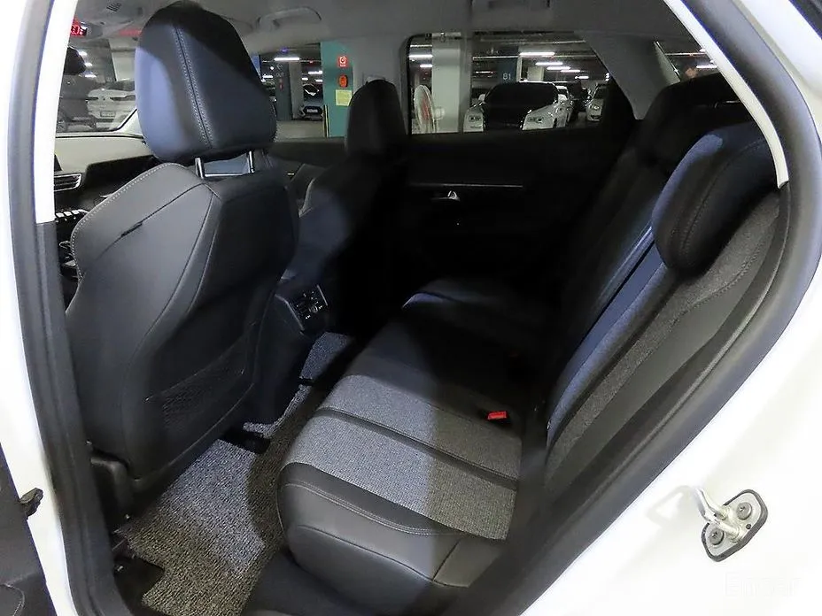 Peugeot 3008 2017 1.5 BlueHDi Allure