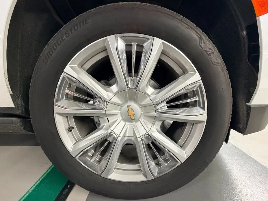 Chevrolet Tahoe 2022 6.2 Dark Knight 4WD