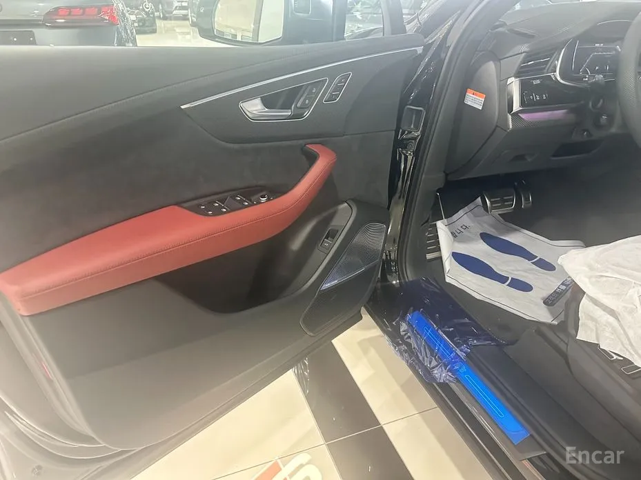 Audi SQ7 2023 4.0 TFSI Quattro