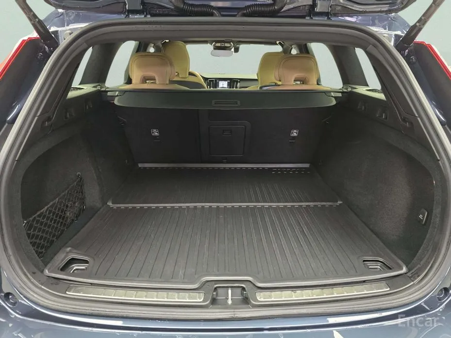 Volvo V60 2019 B5 Ultimate AWD