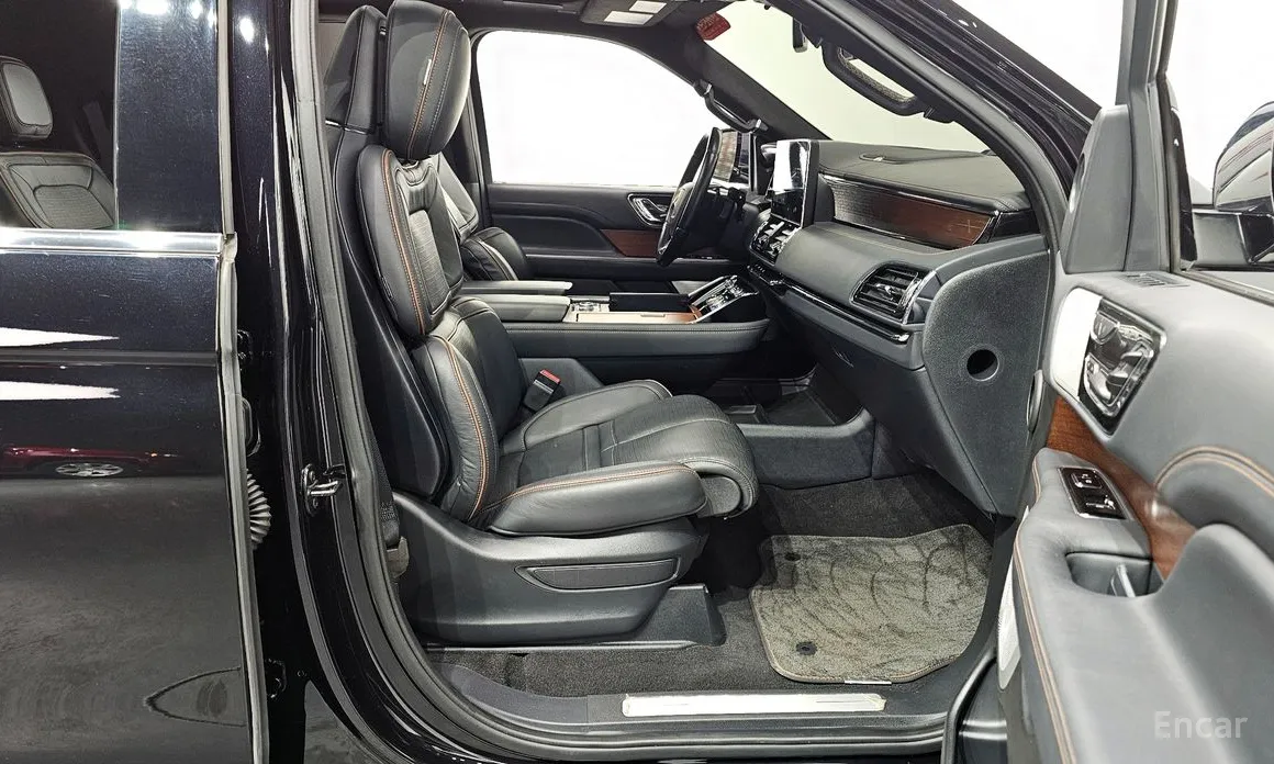 Lincoln Navigator 2018 3.5L Black Label