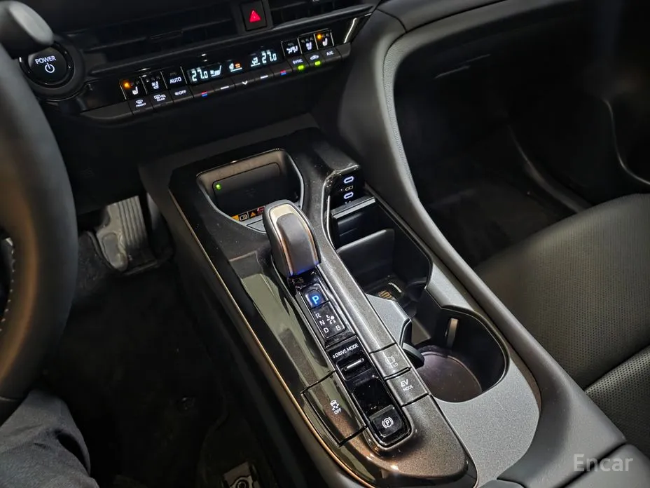 Toyota Crown 2023 2.5 4WD Hybrid