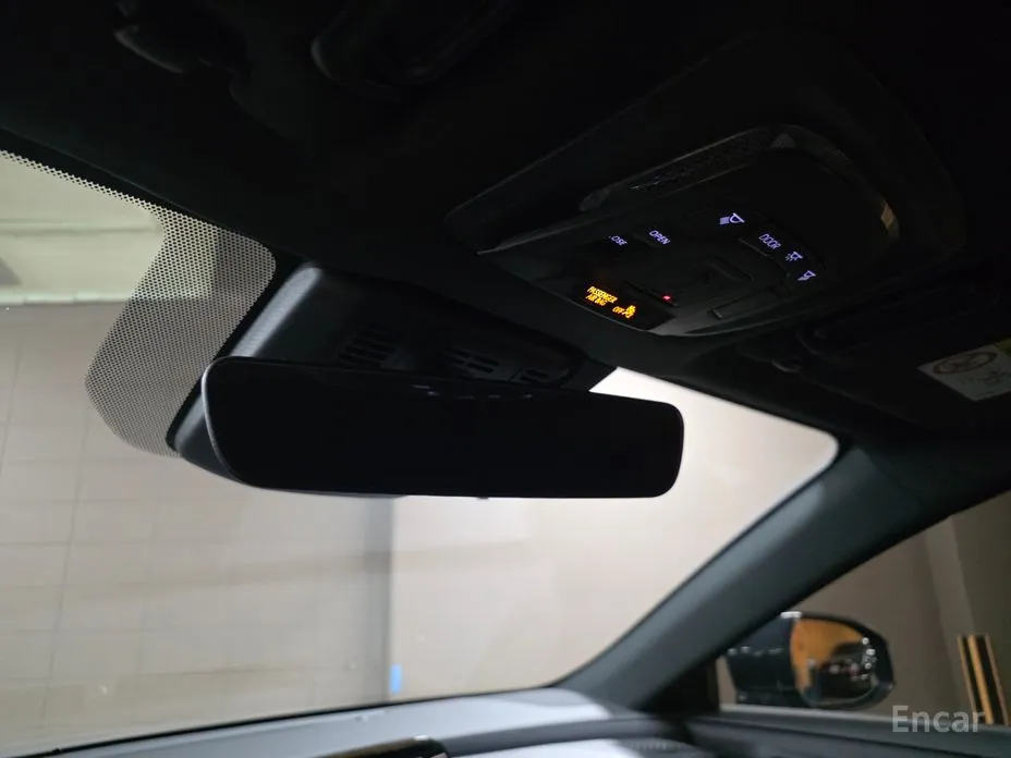 Toyota Crown 2023 2.5 4WD Hybrid