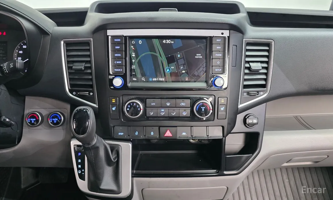 Hyundai Solati 2015 15-seater