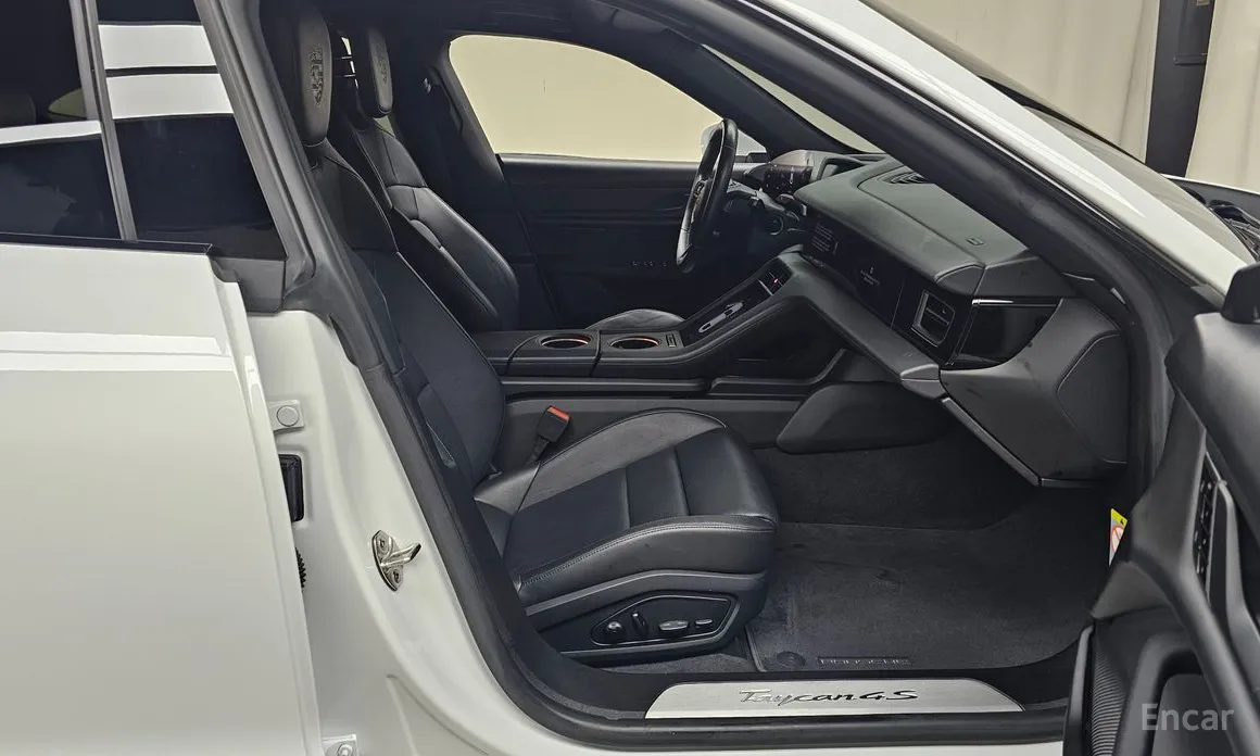 Porsche Taycan 2020 4S