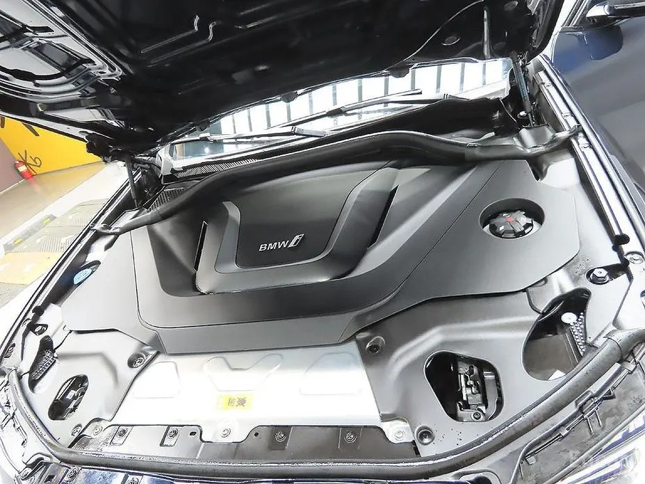 BMW iX3 2021 M Sports